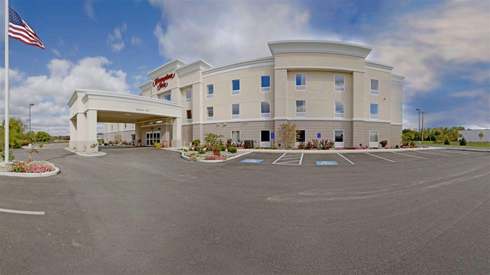 Hampton Inn Goshen Exterior photo