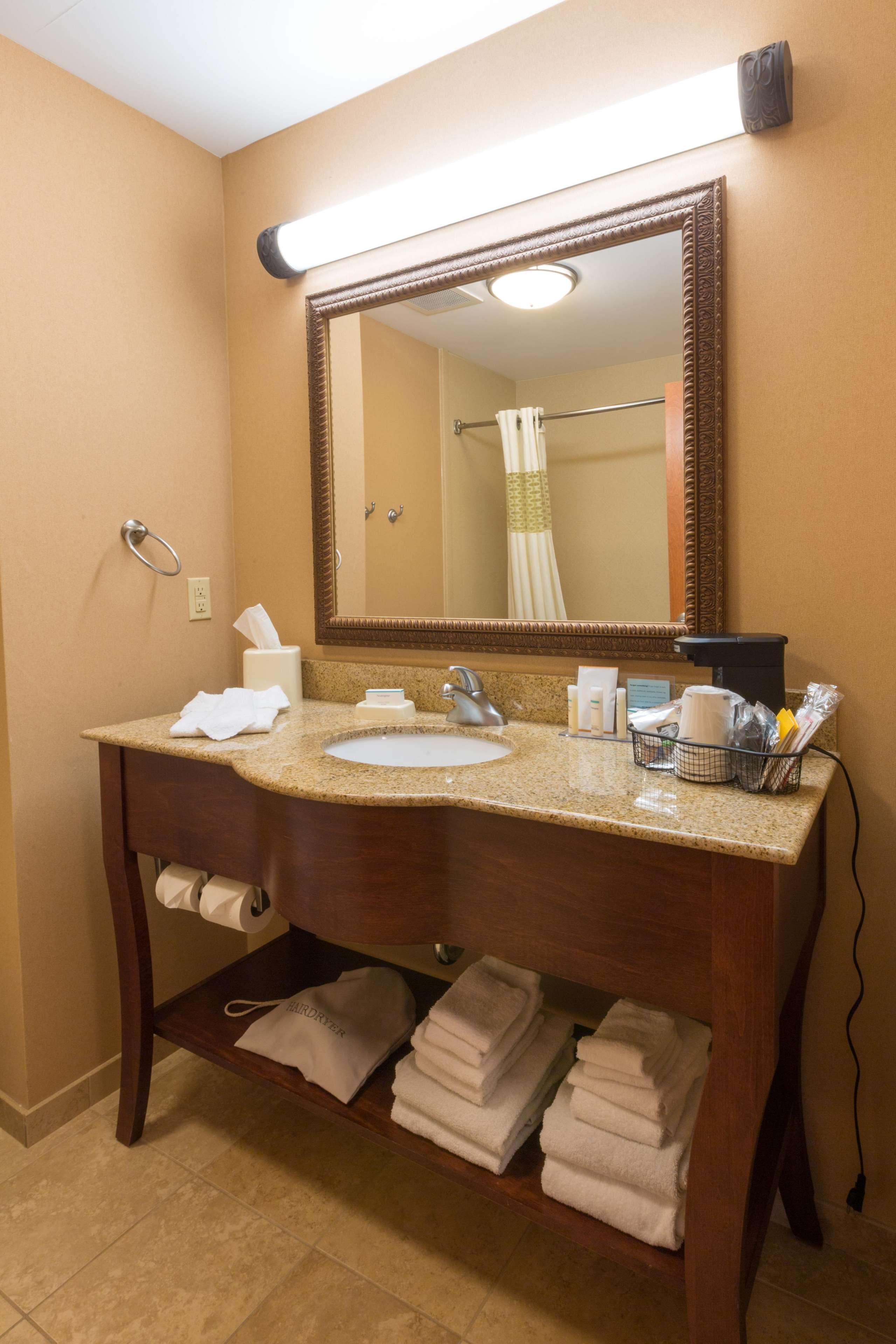 Hampton Inn Goshen Exterior photo