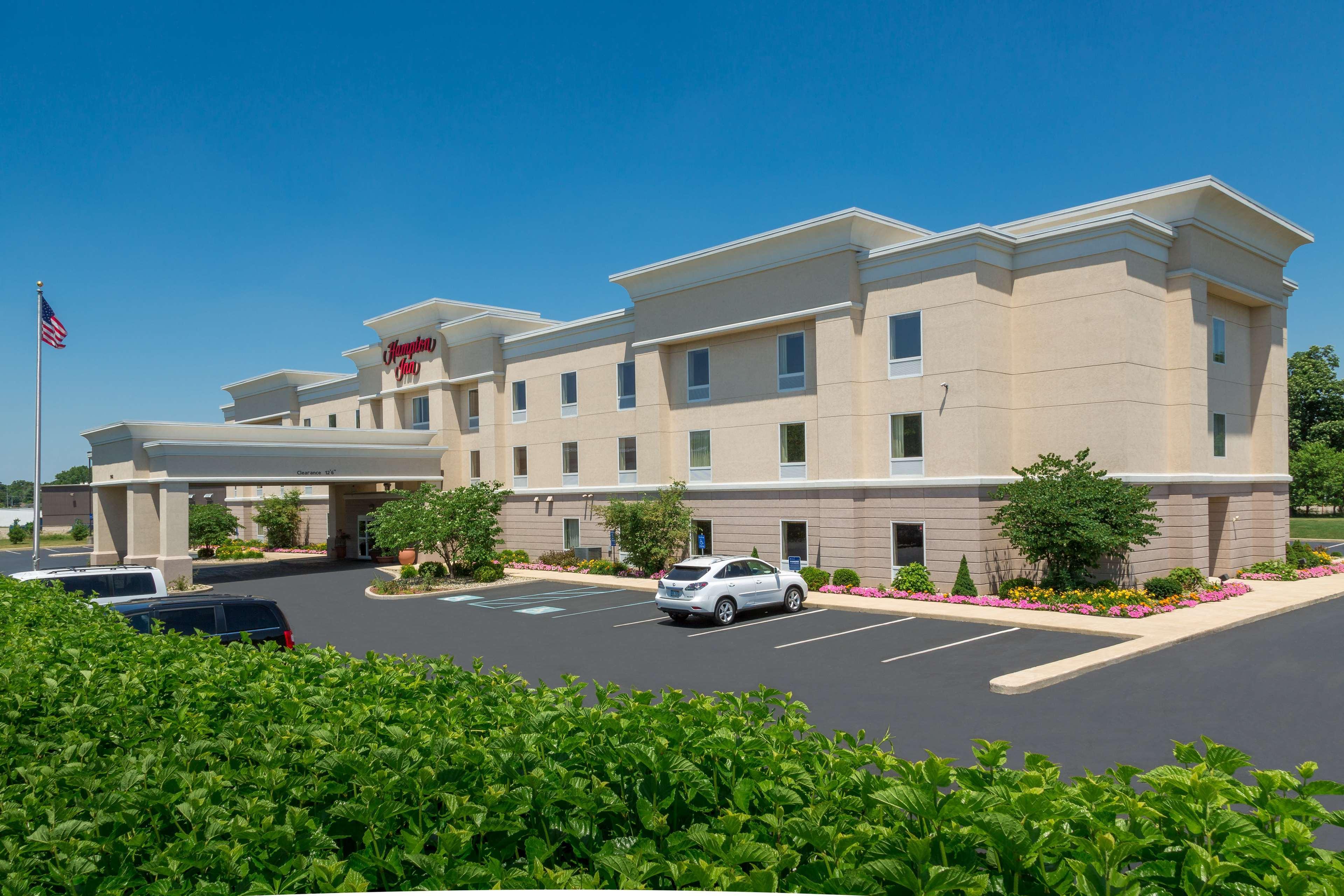 Hampton Inn Goshen Exterior photo