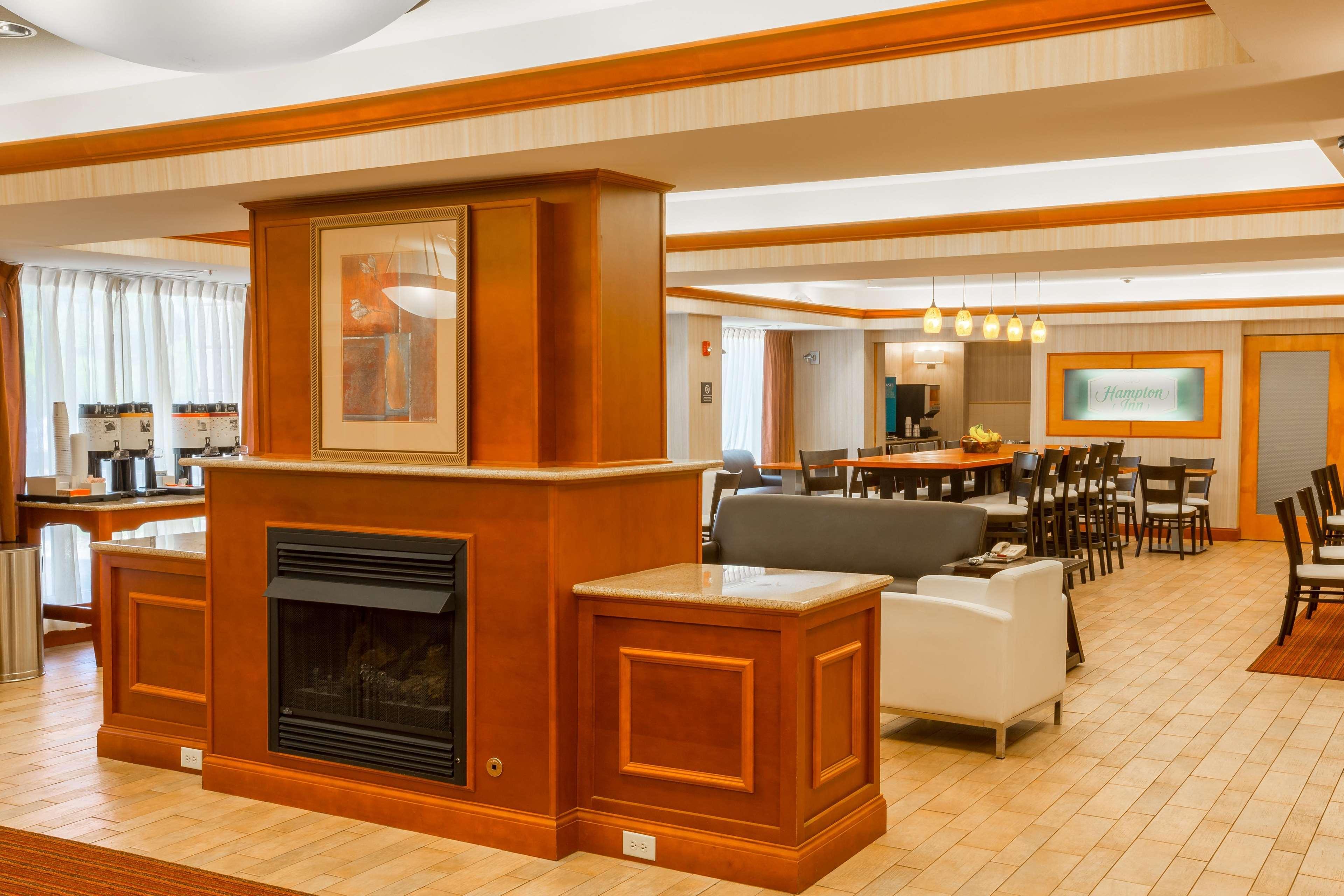 Hampton Inn Goshen Exterior photo