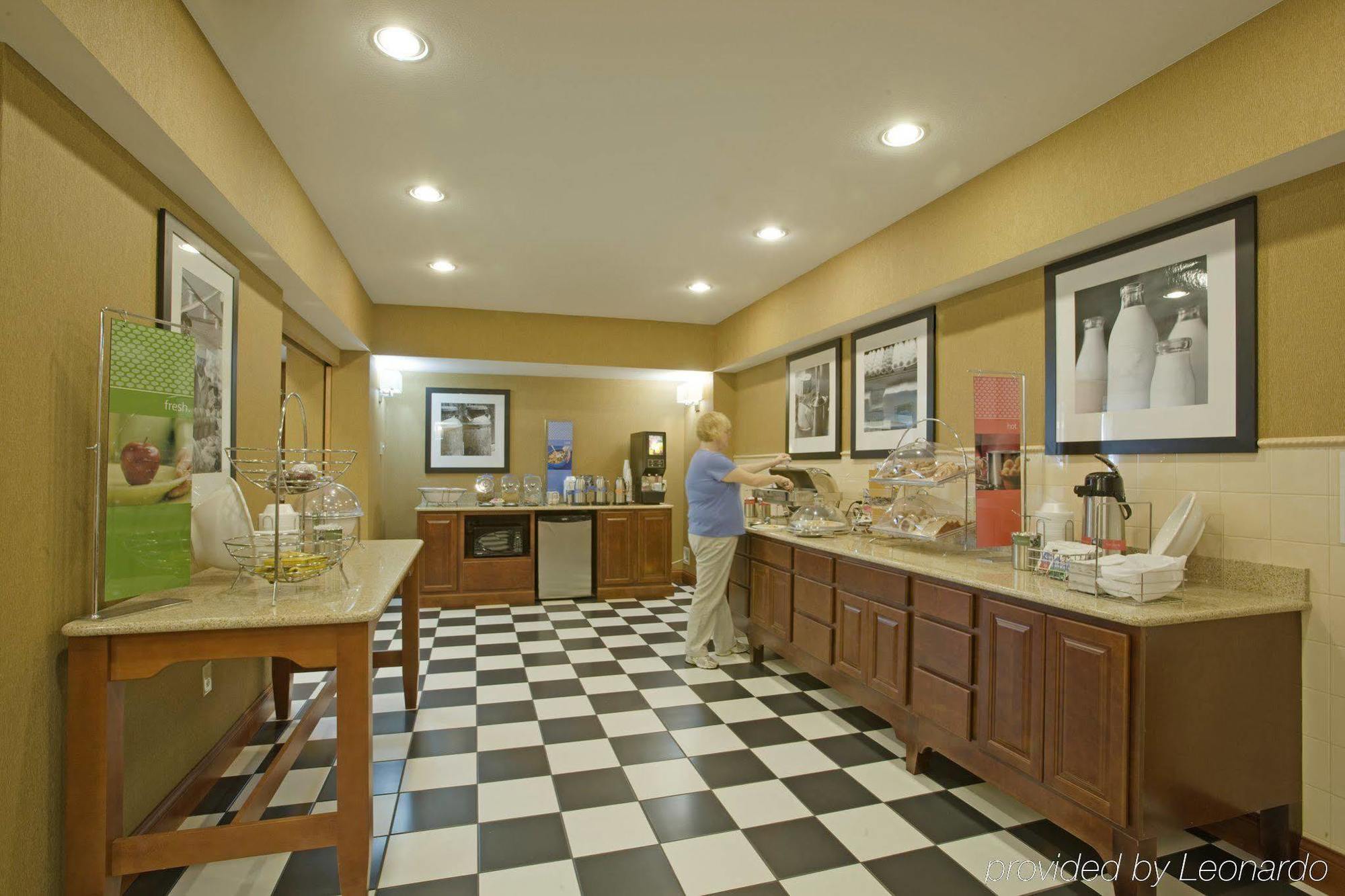 Hampton Inn Goshen Exterior photo